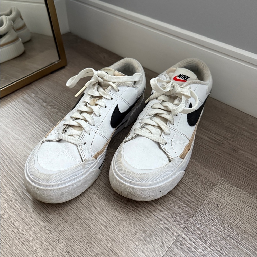 Nike Court Legacy Lift